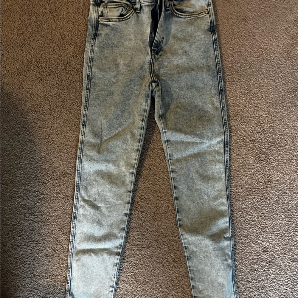 Free People Stylish Light Wash Jeans